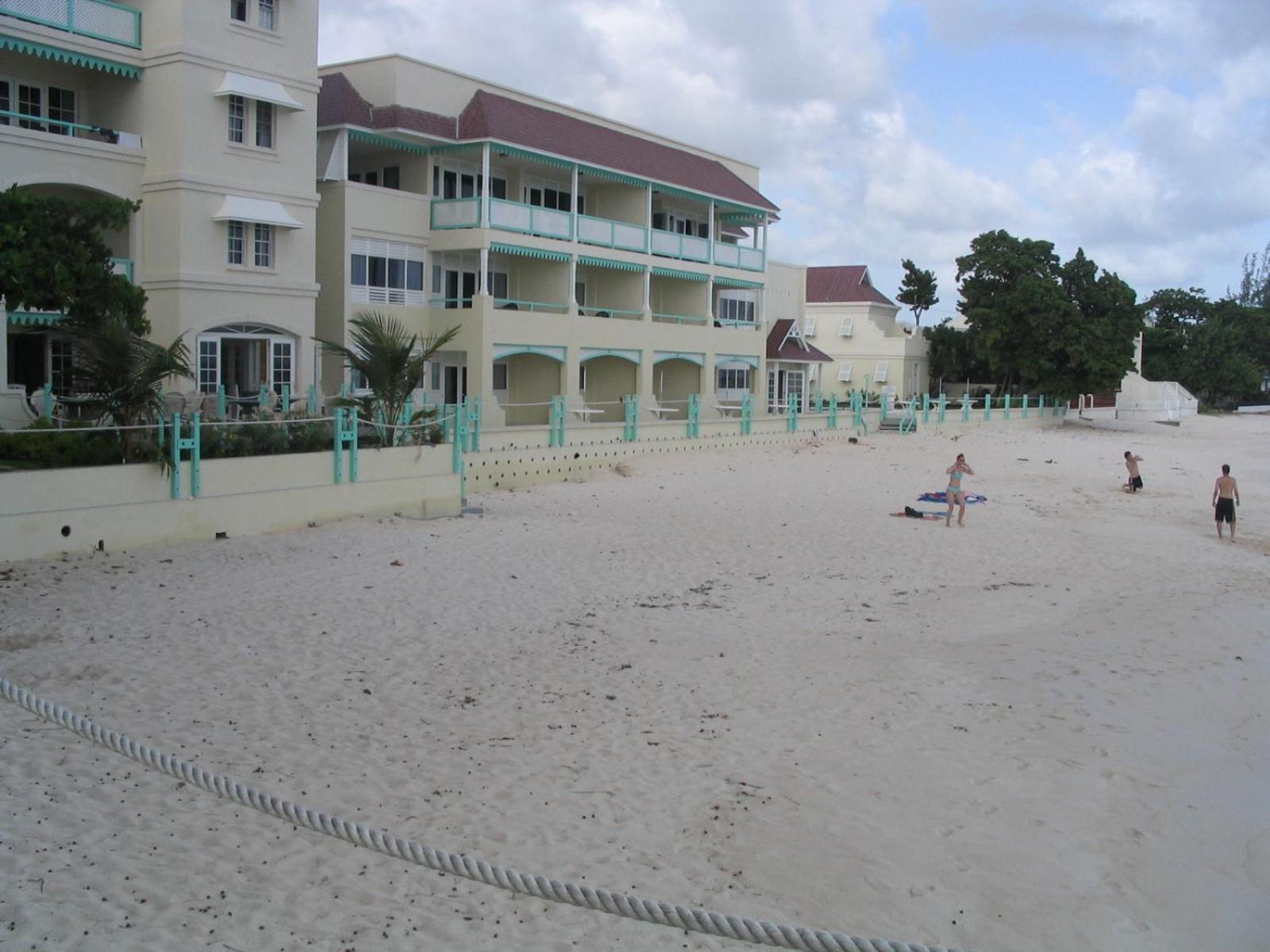 Coral Mist Beach Hotel Bridgetown Zewnętrze zdjęcie